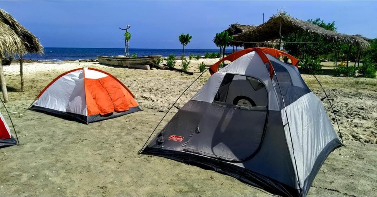 Urantia Beach Hostel & Camping Сан-Онофре Экстерьер фото